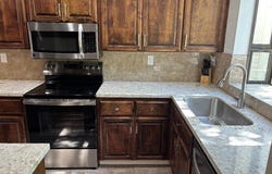 2590 Oak Rd, Walnut Creek, CA 94597