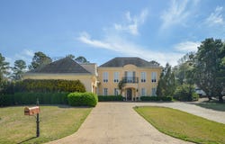 111 Derbyshire Rd, Starkville, MS 39759