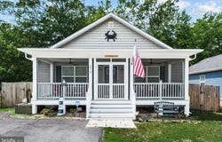 279 9TH STREET, COLONIAL BEACH, VA 22443
