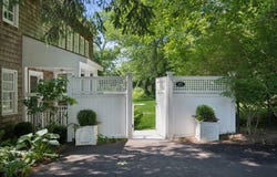25 HARRISON ST, Sag Harbor, NY 11963