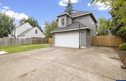 270 Martin Wy S, Monmouth, OR 97361