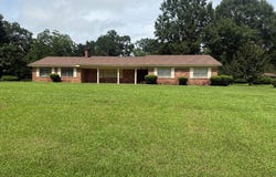 514 McIlwain, WAYNESBORO, MS 39367