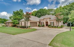 215 Carmichael Boulevard, Madison, MS 39110
