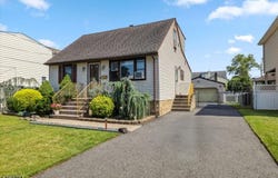 140 Platt Ave, Saddle Brook Twp., NJ 07663-4731