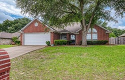 115 King Arthur Court, Weatherford, TX 76086