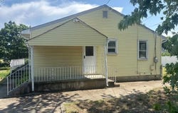 215 4TH AVENUE, WEST BERLIN, NJ 08091