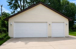 8245 Del Drive N, New Hope, MN 55428