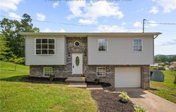 5290 David Drive, Cross Lanes, WV 25313