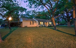 1011 Plum ST, Lockhart, TX 78644