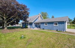 195 Southern Shores Drive, Brooklyn, MI 49230