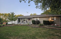 1504 S Tyler Avenue, Aurora, MO 65605