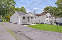 151 Maple St, Bridgewater Twp., NJ 08807-2712