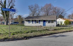 2001 Somerville DR, Hampton, VA 23663