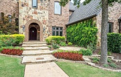 9 Victory Lane, Double Oak, TX 75077