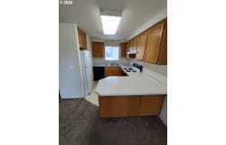 257 SMITH Loop, Springfield, OR 97478