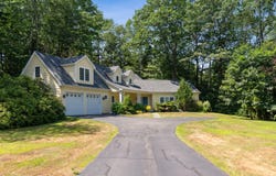 45 Beach Avenue, Kennebunk, ME 04043