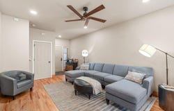2210 E Barnett Road, Medford, OR 97504