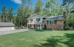 916 Stratford Rd, Fairfield Twp, PA 15658