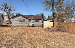 204 Ave B, Oshkosh, NE 69154