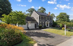 36 Bay Hill Rd, Kingston, MA 02364