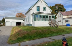16 Elm Street, East Millinocket, ME 04430