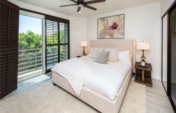 11949 Goshen Avenue, Los Angeles, CA 90049