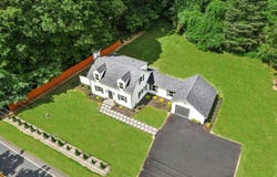 26 Dodgingtown Road, Newtown, CT 06470