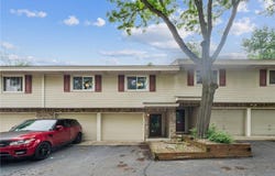 28 Garden Drive, Burnsville, MN 55337