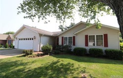 702 Poplar Street, Greenville, IL 62246