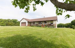 10177 Copperhead Road, Bloomfield, IA 52537