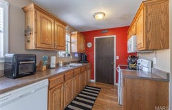 110 Hampton Ct Court, Poplar Bluff, MO 63901