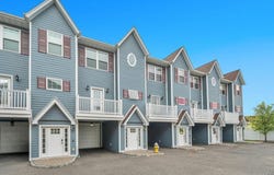 18 Hearthstone Court, Farmingdale, NY 11735