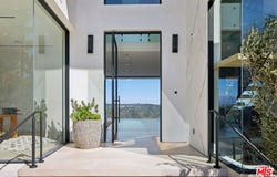 2180 Stradella Rd, Los Angeles, CA 90077