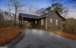 315 Pasha, Ellijay, GA 30540