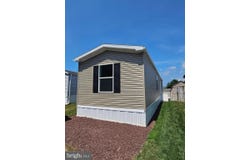3 WOODLAND LANE, MERTZTOWN, PA 19539