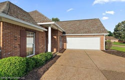 435 Huntington Drive, Byram, MS 39272