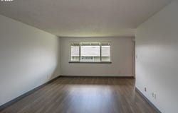 885 NE SUNSET ST, Roseburg, OR 97470