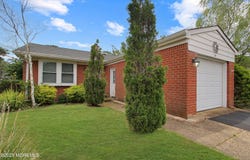 20 Hudson Parkway, Whiting, NJ 08759