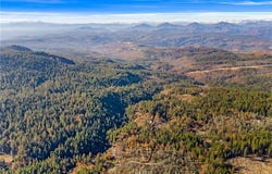 1 Stagecoach Drive, Oak Run, CA 96069