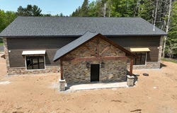 3794 CROWS NEST DR, Eagle River, WI 54521