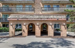512 Redondo Drive, Downers Grove, IL 60516