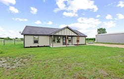 293 Private Road 36008, Honey Grove, TX 75446