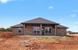 2213 Winter Ridge Road, Blanchard, OK 73010