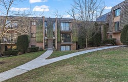 1112 Forest Green Dr, Moon/Crescent Twp, PA 15108