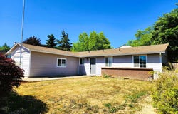 4285 CORONADO DR, Roseburg, OR 97471