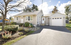 9 Orchard Dr, Paxton, MA 01612