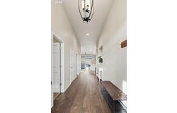 8433 FOREST RIDGE Loop, Redmond, OR 97756