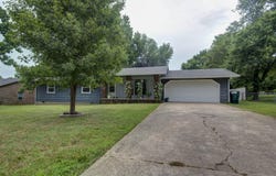 410 Schulz Avenue, Monett, MO 65708