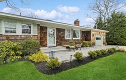 6 Sanderling Lane, East Quogue, NY 11942