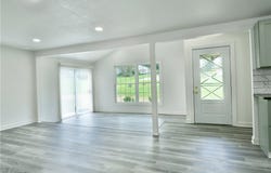 1911 Hubbard Thomas Road, Hubbard, OH 44425